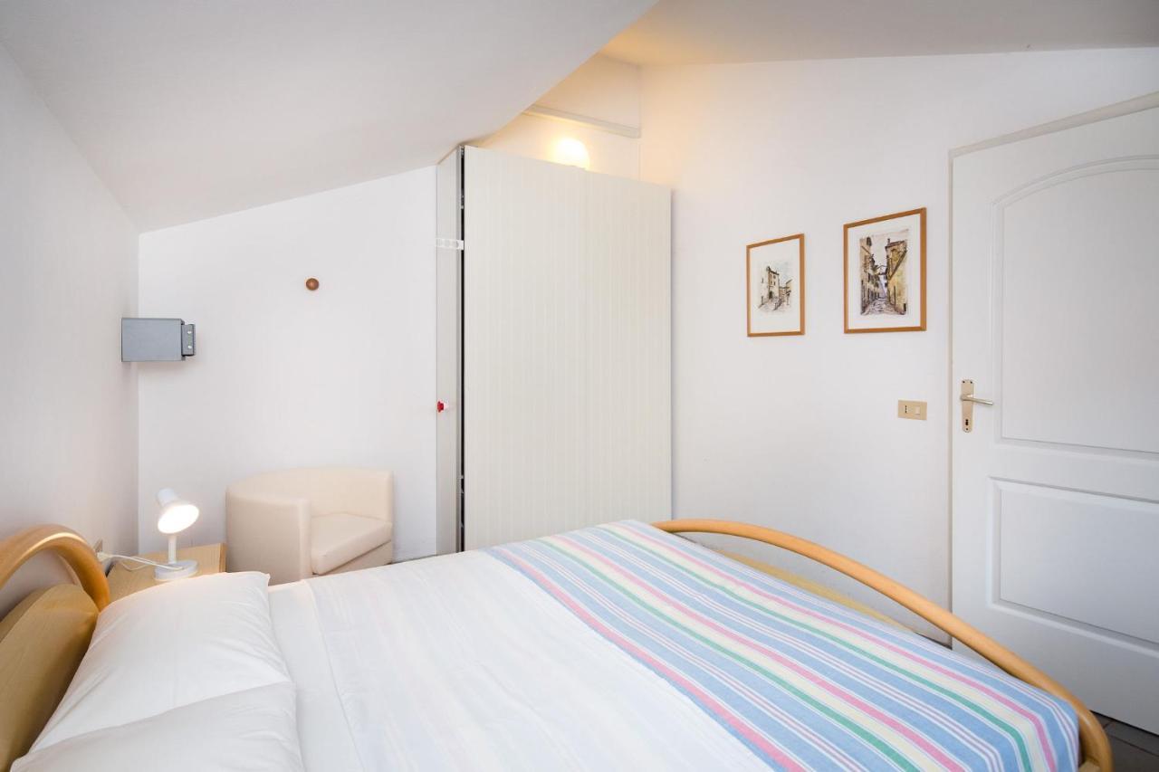 Apartman Number 9 Rovinj Extérieur photo